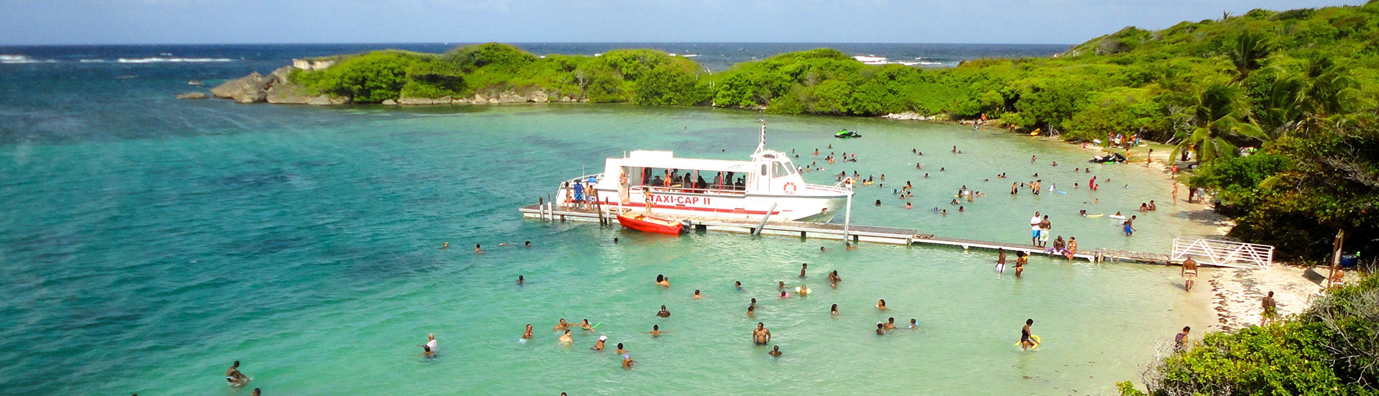 Plage noire martinique