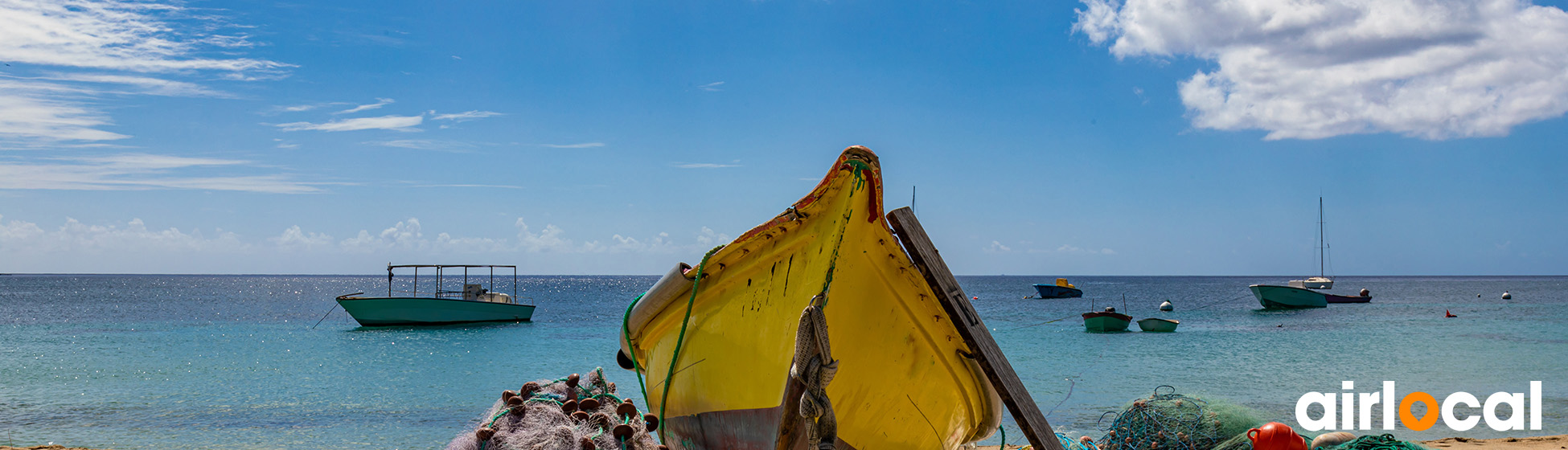 Plage sable noir martinique