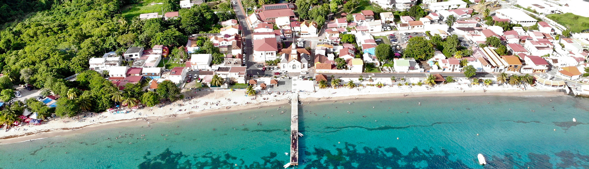 Plage noire martinique