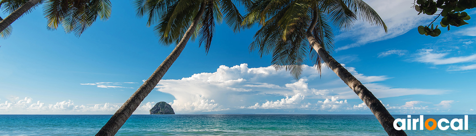 Plage noire martinique