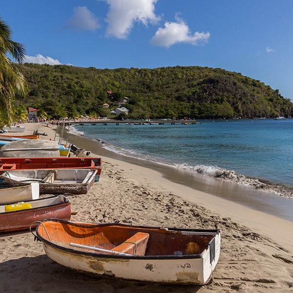 Plage sable noir martinique