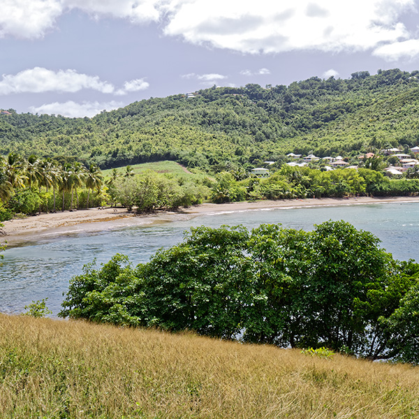 Plage sable noir martinique