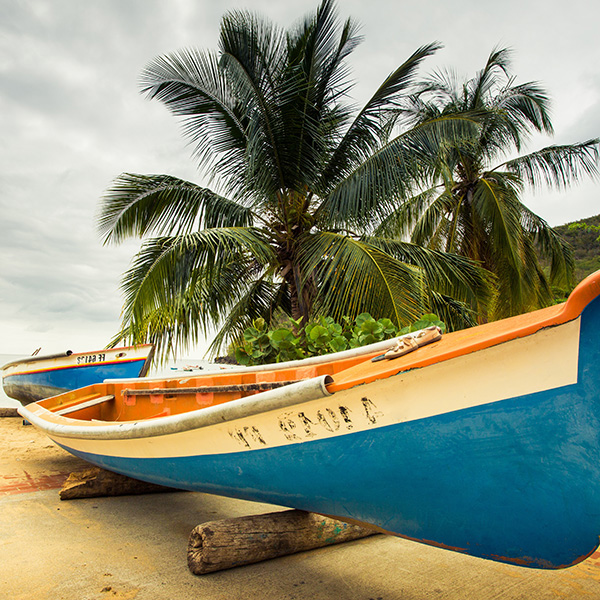 Plage noire martinique