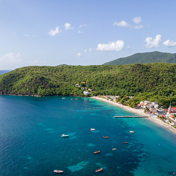 Plage sans sargasse martinique