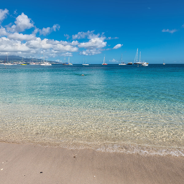 Plage noire martinique