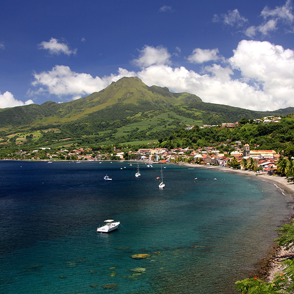 Plage noire martinique