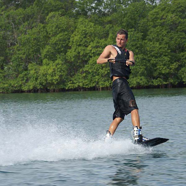 Ou surfer en martinique